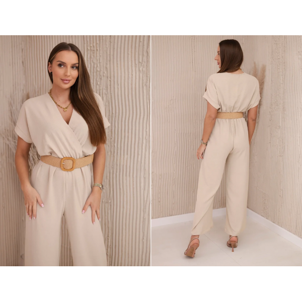 Kombinezon s ukrasnim remenom